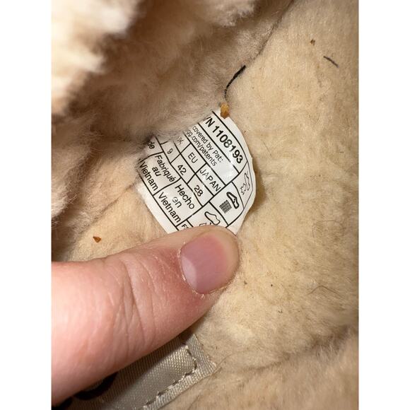 Ugg classic brown Sherpa lined slippers - Picture 8 of 9